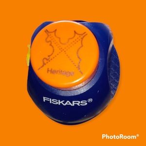 Fiskars Heritage Punch